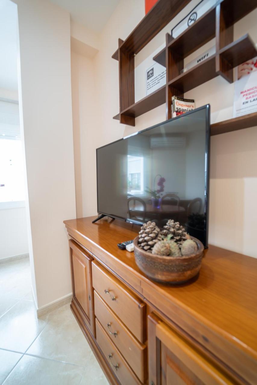 Larra Nervion Subway Tranvia Apartment Севиля Екстериор снимка