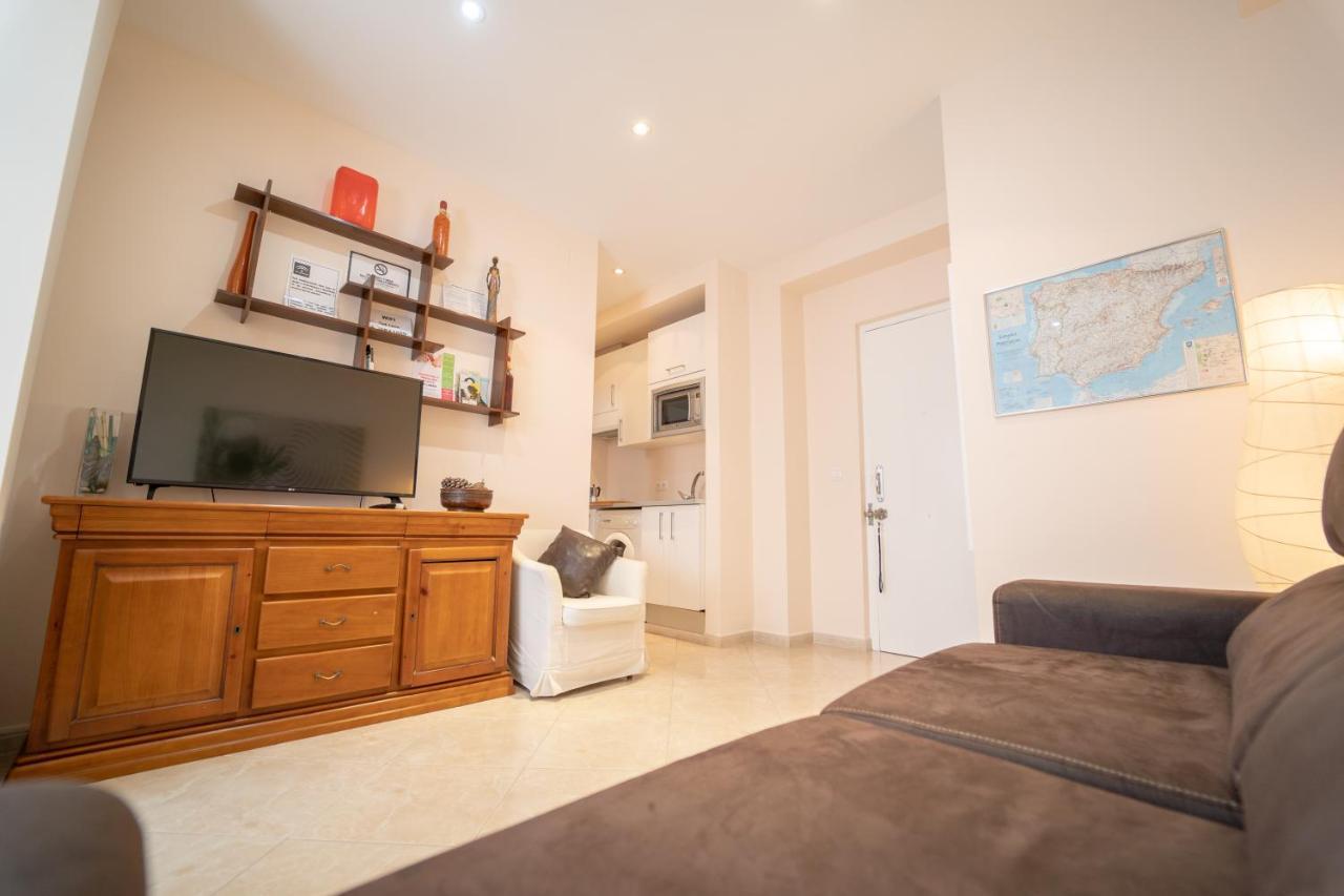 Larra Nervion Subway Tranvia Apartment Севиля Екстериор снимка