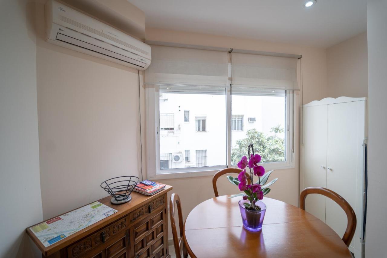 Larra Nervion Subway Tranvia Apartment Севиля Екстериор снимка